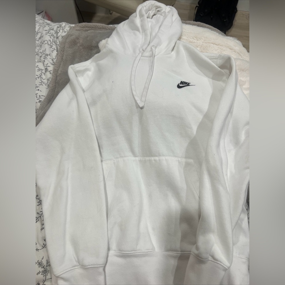 white nike hoodie